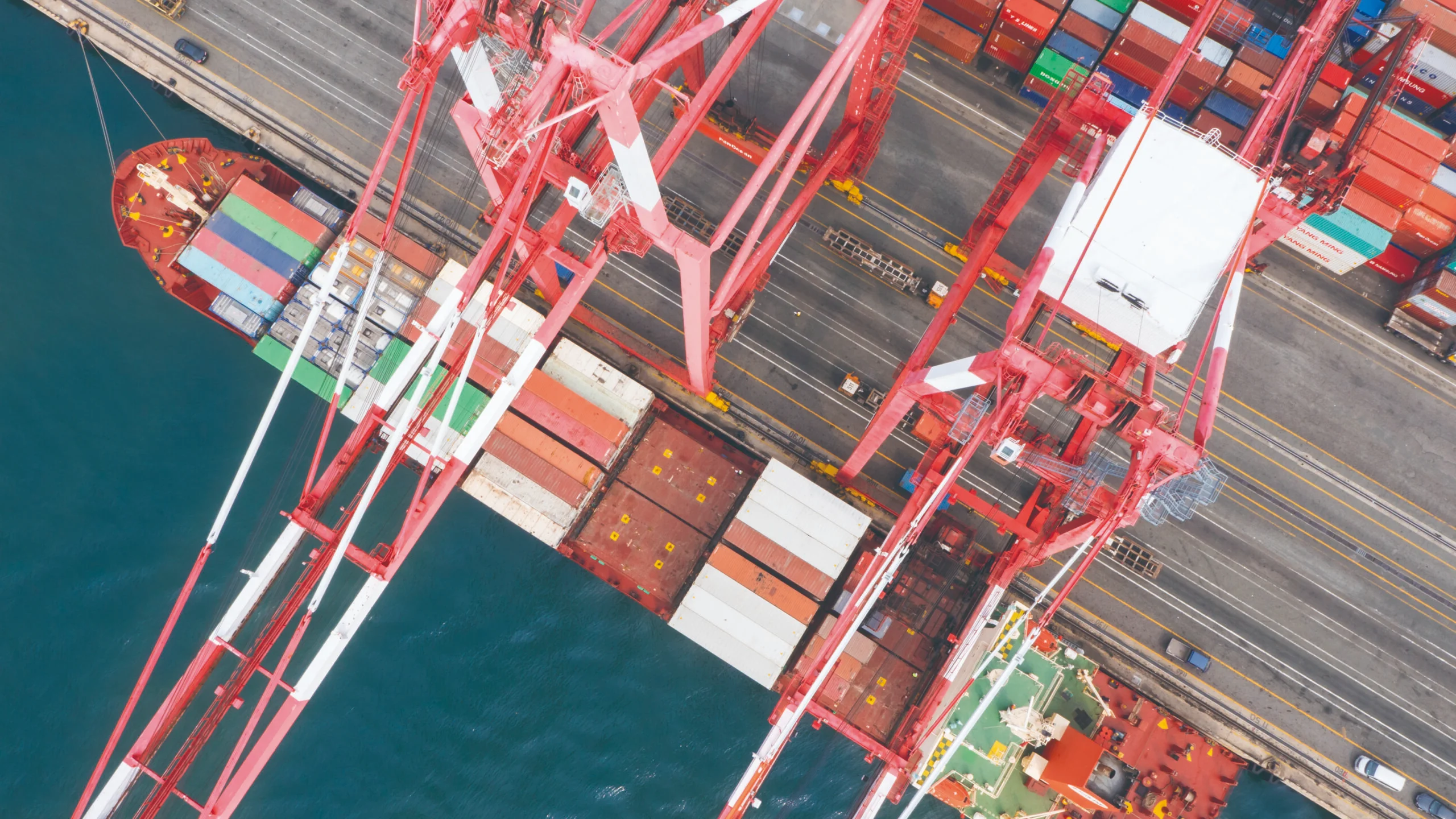 containership birdeyeview